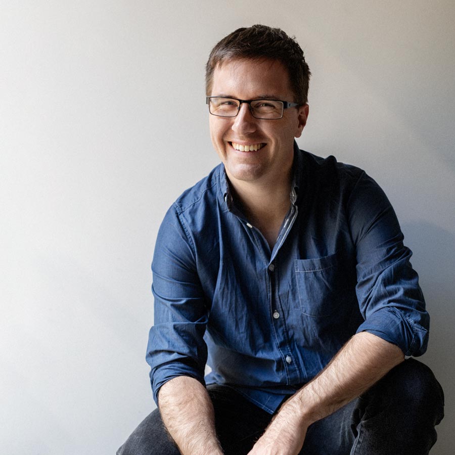 photo shoot in the studio: portrait of a man